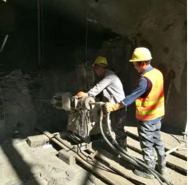 万安水下抗分散灌浆料特点 水下不分散注浆料介绍